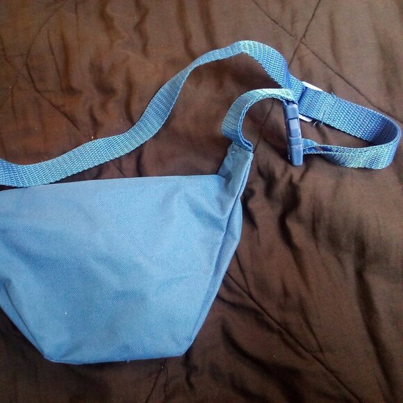 Last Blockbuster Video Bend Oregon Fanny Pack Belt Bag Waist Pouch - Picture 3 of 5